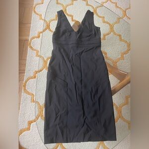 Elegant Black V-Neck Midi Dress